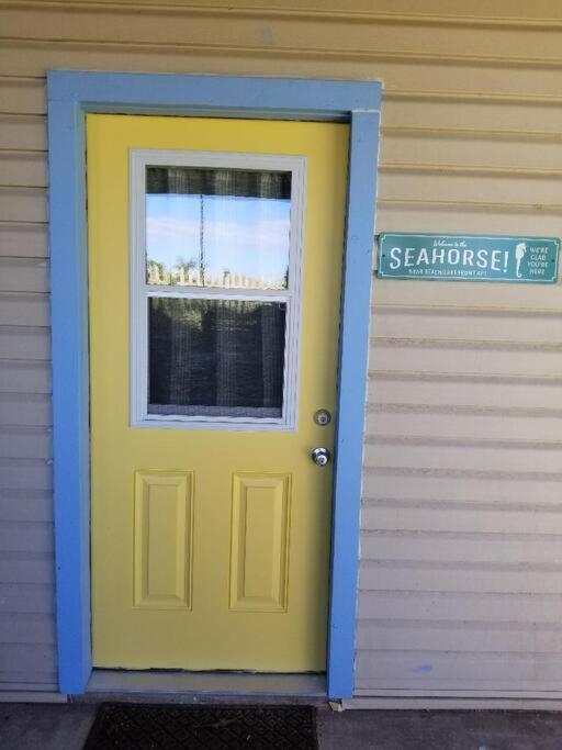 Appartamento The Seahorse Apt - Lakeside And Close To The Beach Galveston Esterno foto