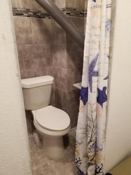 Appartamento The Seahorse Apt - Lakeside And Close To The Beach Galveston Esterno foto